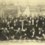 Αναμνηστική φωτογραφία των μελών της ΙΓ΄ Ιονίου Βουλής που ψήφισε την Ένωση των Επτανήσων με την Ελλάδα στις 23ης Σεπτεμβρίου 1863, ΜΙΕΤ/ΕΛΙΑ - Φωτογραφικό Αρχείο